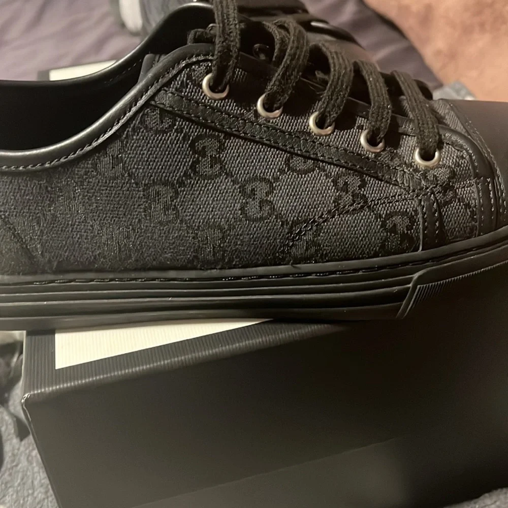 Gucci Shoes - Picture 2 of 5